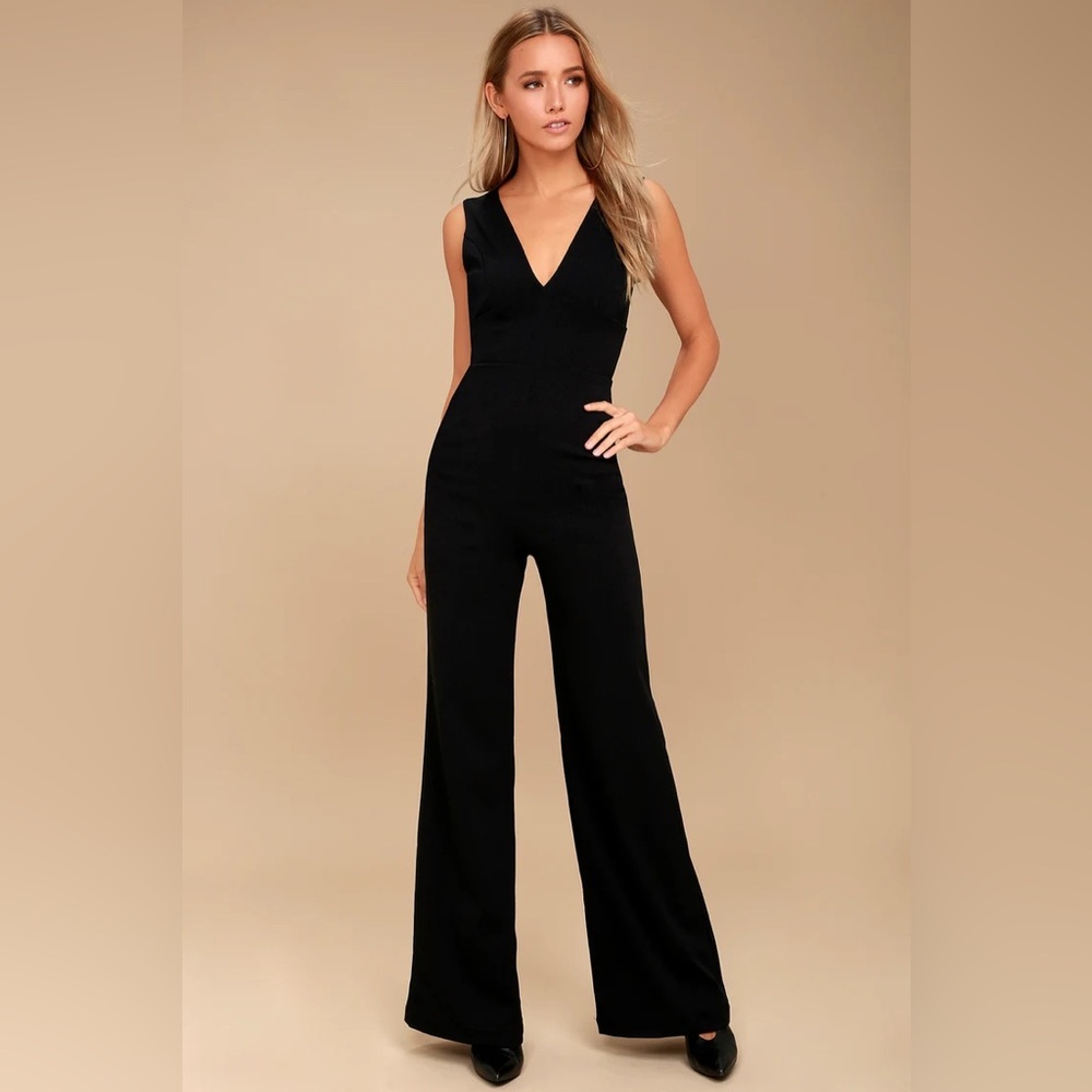 Black Sleeveless Wide-Leg Jumpsuit - size M
